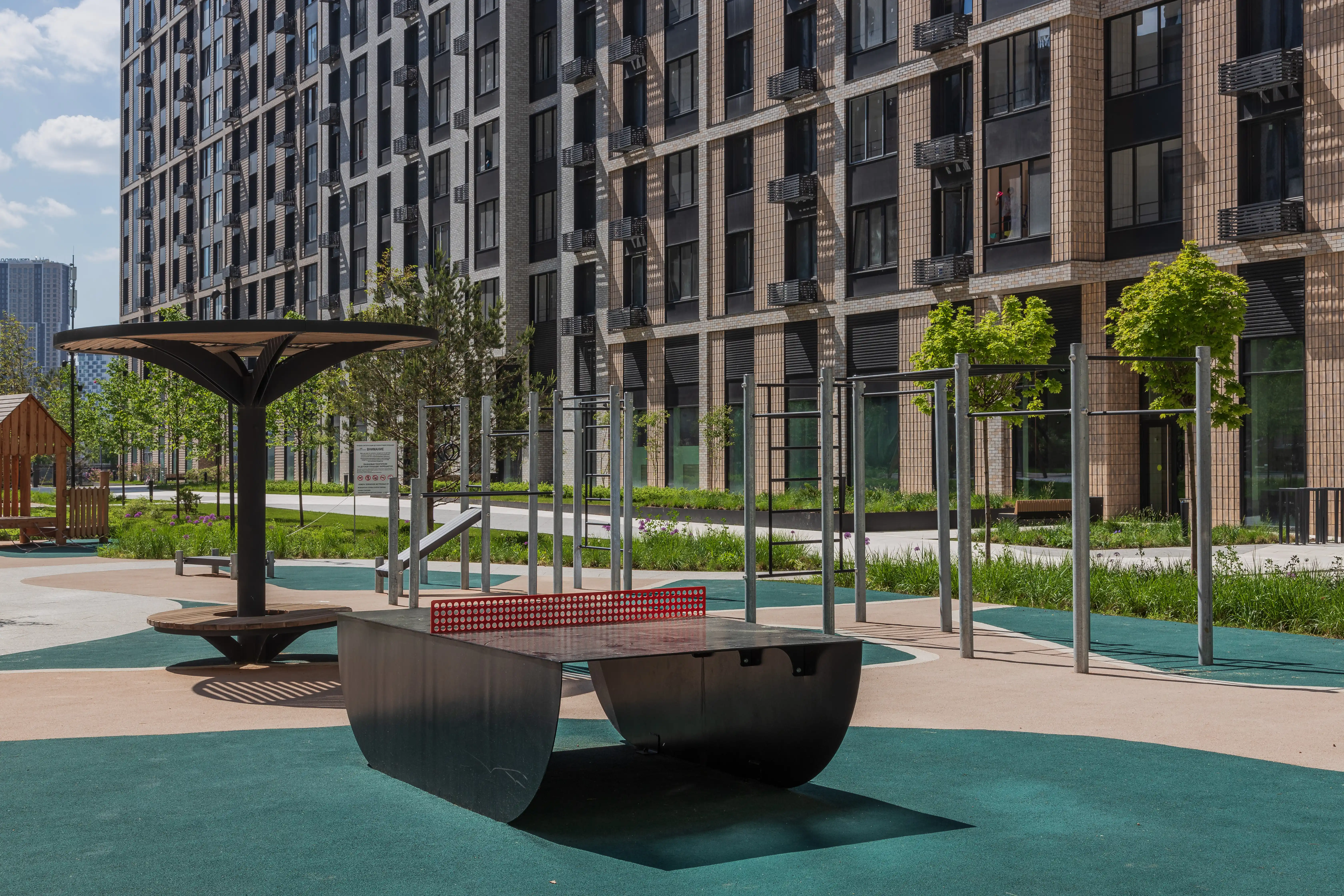 Спортивная зона в жилом комплексе Настоящее